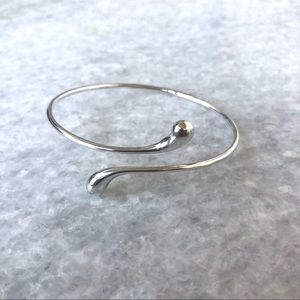 Elsa Peretti Tear Drop Bangle - Tiffany & Co.